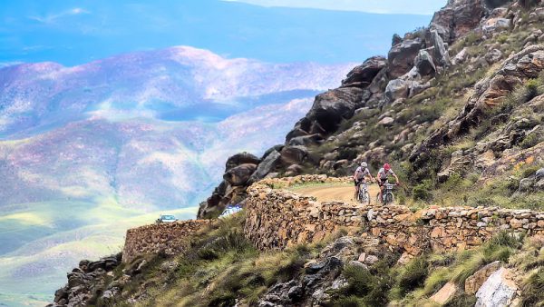Cycling, caves and Ostriches at Oudtshoorn: The Garden Route