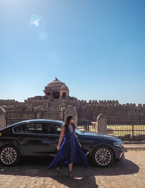 Hire a car on rent for rajasthan road trip